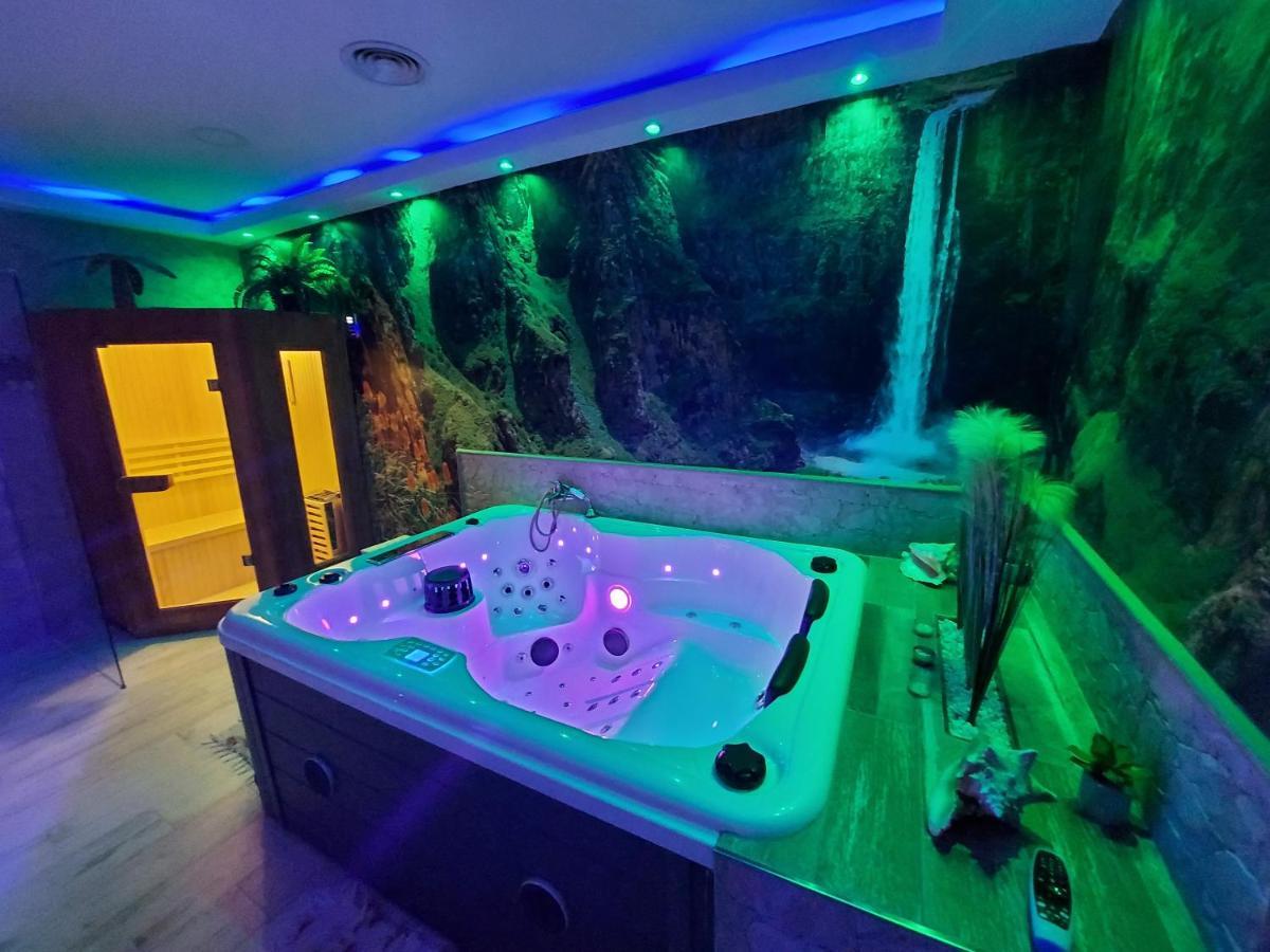 Apartamento Estrella Sauna Spa Jacuzzi 阿拉贡省阿拉马 外观 照片